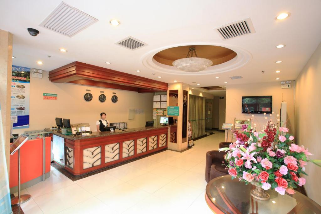 Greentree Inn Shanghai Dongming Road Subway Station Express Hotel Eksteriør bilde