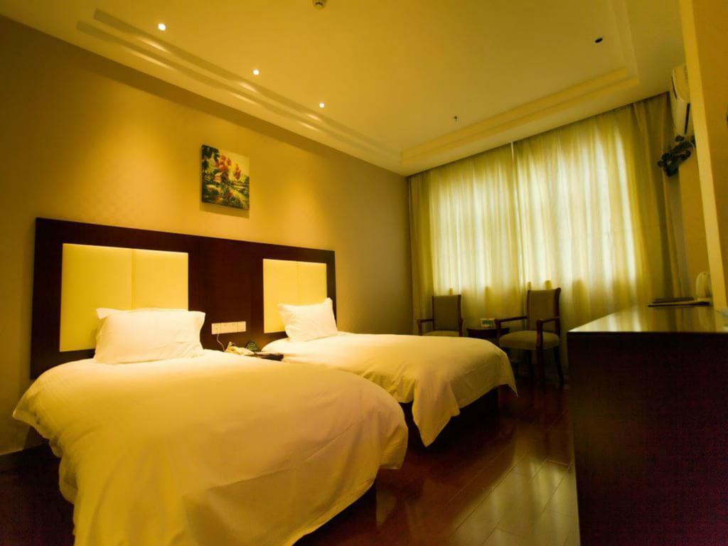 Greentree Inn Shanghai Dongming Road Subway Station Express Hotel Eksteriør bilde