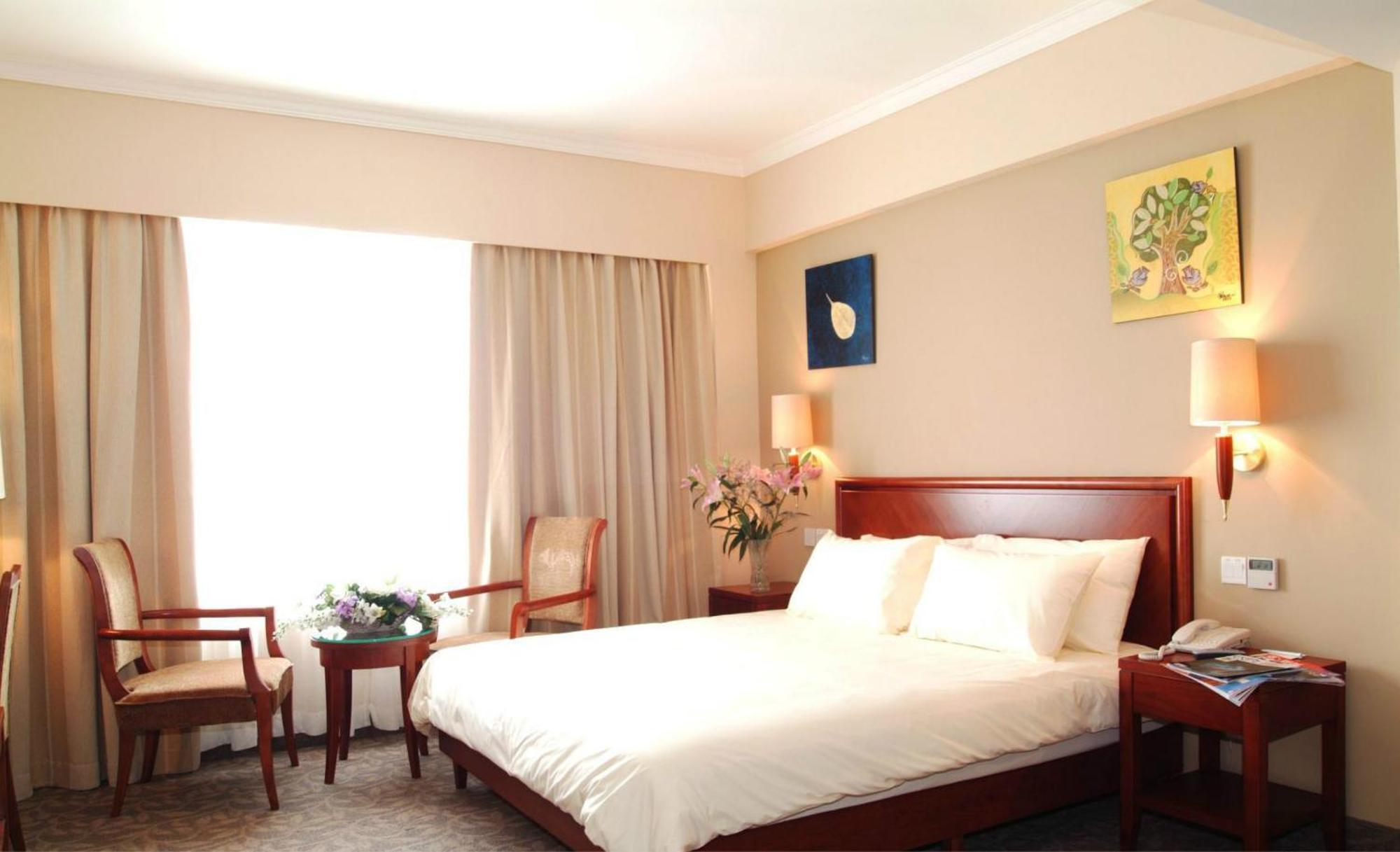 Greentree Inn Shanghai Dongming Road Subway Station Express Hotel Eksteriør bilde