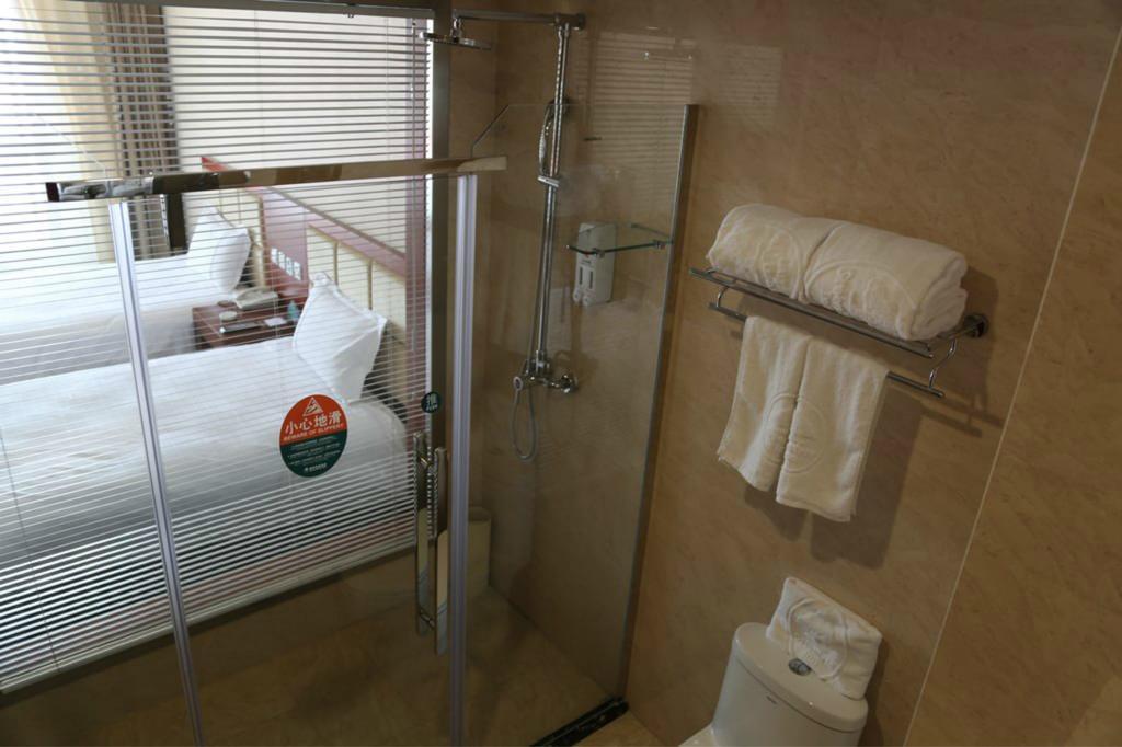 Greentree Inn Shanghai Dongming Road Subway Station Express Hotel Eksteriør bilde