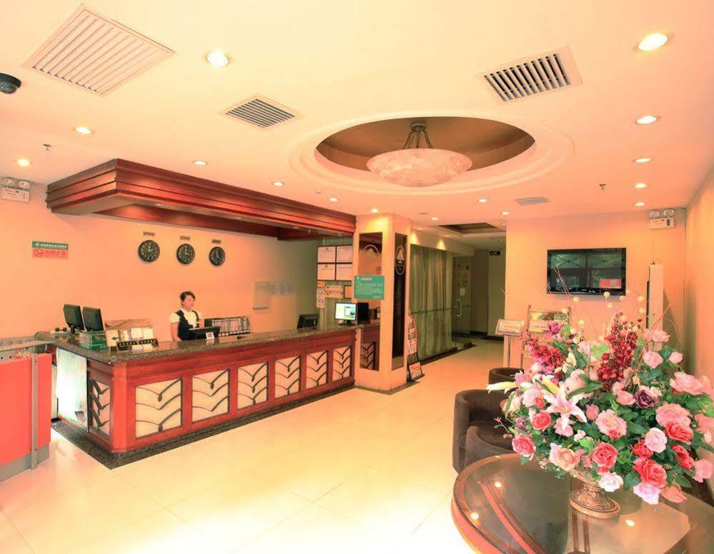 Greentree Inn Shanghai Dongming Road Subway Station Express Hotel Eksteriør bilde